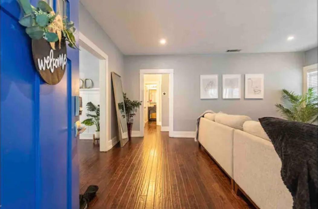 Вилла Hollywood House With Parking - Walk To Attractions Лос-Анджелес Экстерьер фото
